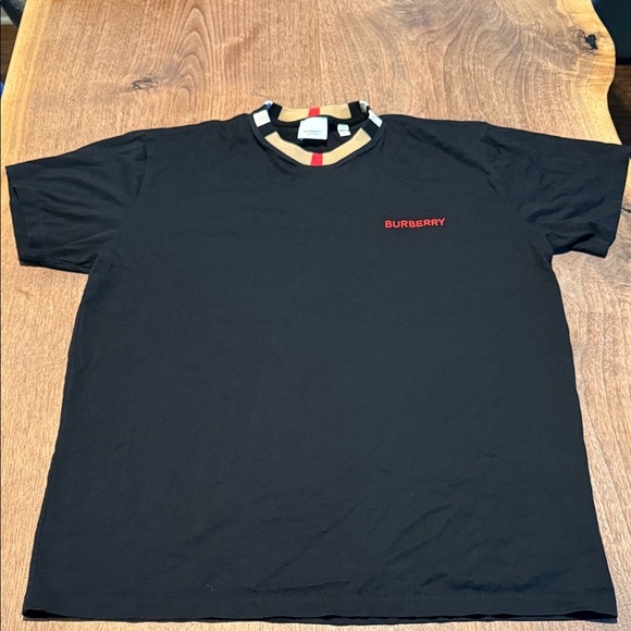 Burberry Other - BURBERRY SS Tee - M